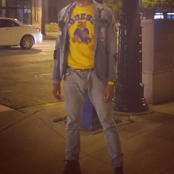 Vintage Guess Sweatshirt - Picture 4 of 6